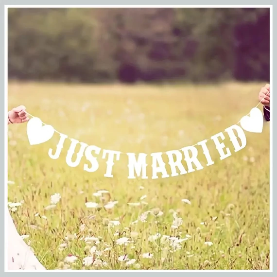 Ghirlandă de nuntă Just Married AP20446