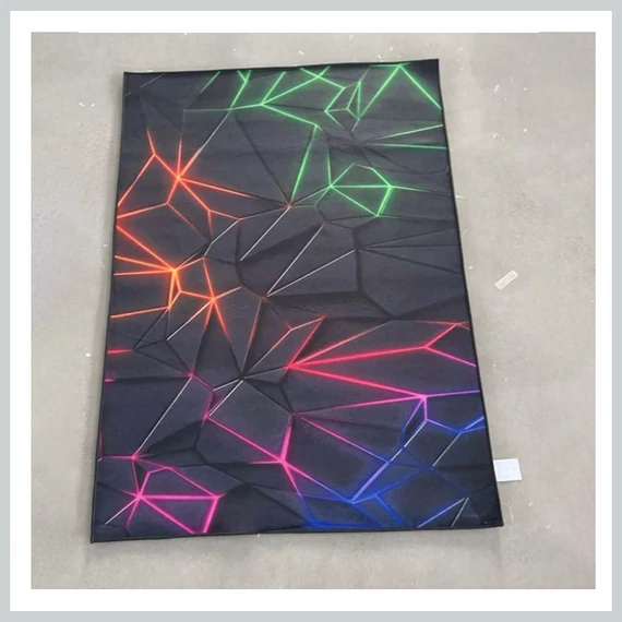 Covor stil gamer – cu model geometric neon 75773953-4060