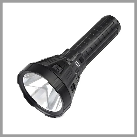 Lanternă LED cu lumină puternică W5102