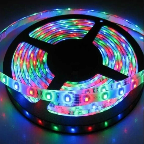 Bandă LED colorată de 5 metri
