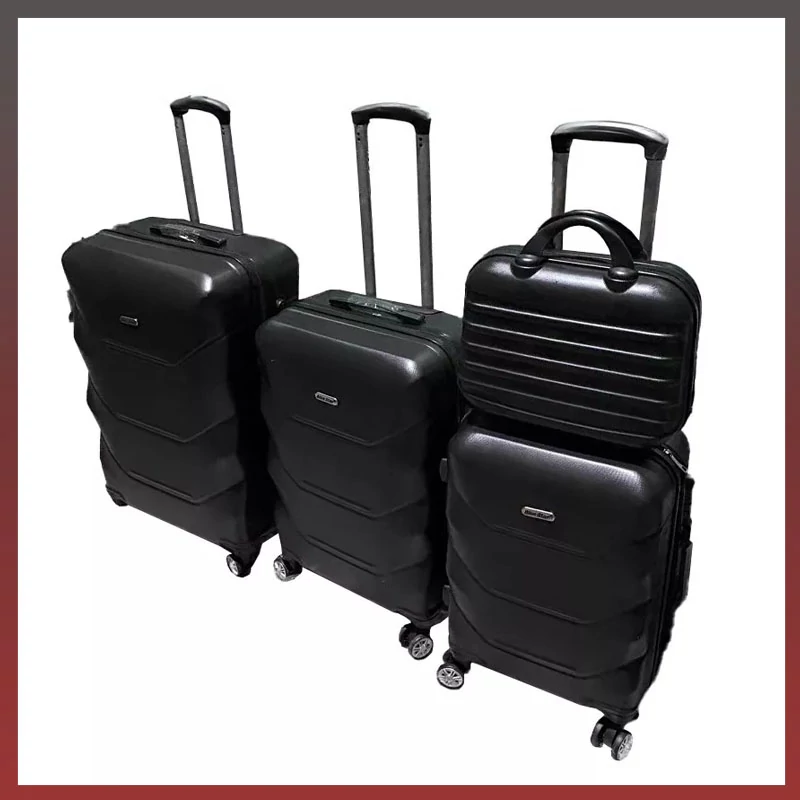 Set de valize Leziter TraveLux Max 4 piese – negru LTRMBS-BL